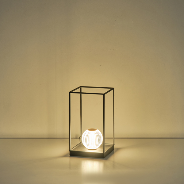 LÁMPARA DE MESA APLIQUES LED 4W 180x320mm 90lm 3000K NEGRO ARTE ILLUMINA BOX