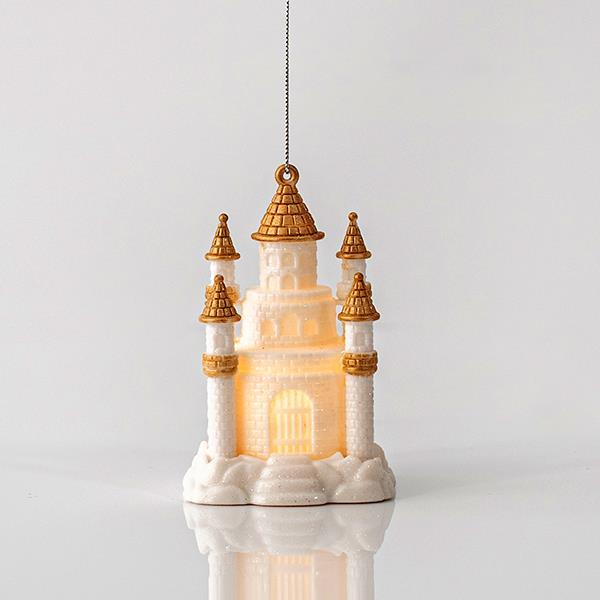 CASTILLO DE ACRÍLICO ILUMINADO BLANCO CON DORADO A PILAS 7,4x11,3cm