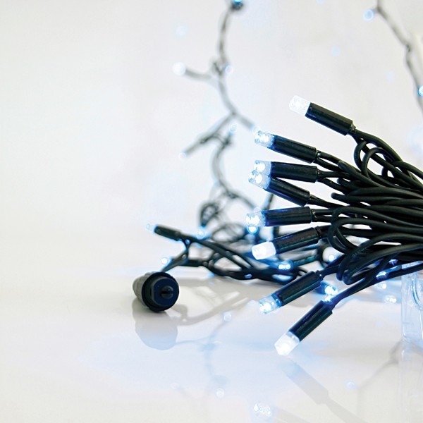 LÍNEA, 100 LED 5 mm CON COPAS, 230 V, 3 CONECTORES HASTA 9 JUEGOS, CABLE DE GOMA VERDE, AZUL + 10 LED DE DESTELLO BLANCOS, POR 10 cm, IP65 (SIN ENCHUFE, SIN CABLE)