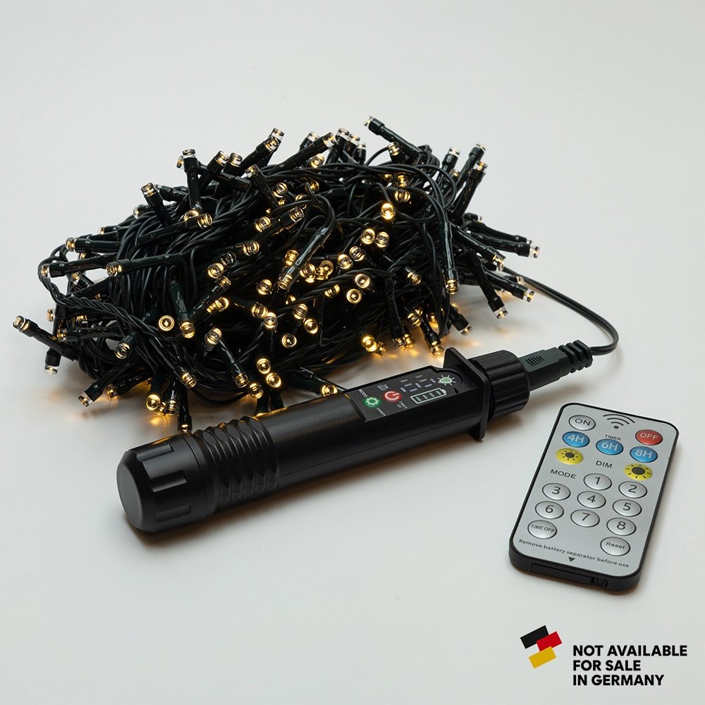 GUIRNALDA LINEAL, 400 LED 3MM CON ALIMENTACIÓN HUCHA CARGADOR, 24V-31V, PILA 1800 MAH, 8 M/H, MANDO A DISTANCIA (TEMPORIZADOR & REGULADOR), CABLE PVC VERDE, LED BLANCO CÁLIDO CADA 10CM, CABLE DE ALIMENTACIÓN 3M, IP44