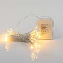 GUIRNALDA LINEAL, 96 LED 3MM, CAJA DE PILAS 3XAA, 8 M/H Y MEMORIA, TEMPORIZADOR, CABLE PVC TRANSPARENTE, LED BLANCO CÁLIDO CADA 10CM, CABLE DE ALIMENTACIÓN 30CM, IP44 (EXPOSITOR 16UDS)