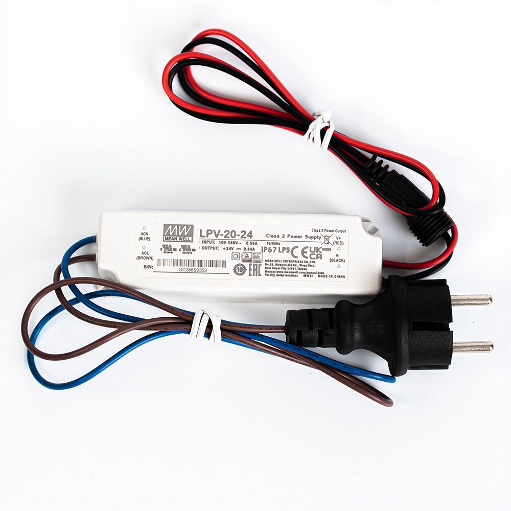 ADAPTADOR 35W IP65, 1ENCHUFE PASADOR PARA 24V MANGUERA LUMINOSA, 1 MEDIO PASADOR, 1 EXTREMO TOMA, 3 CALOR RETRÁCTIL, 1 PEGAMENTO, CABLE DE ALIMENTACIÓN IP44