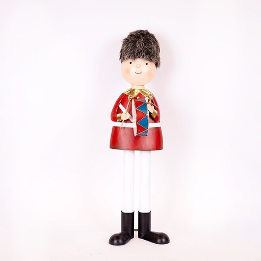 [600-47998] SOLDADO INGLÉS METÁLICO, CON SOMBRERO DE PIEL Y TAMBOR, 77 CM